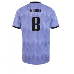 Real Madrid Toni Kroos #8 Bortatröja 2022-23 Kortärmad